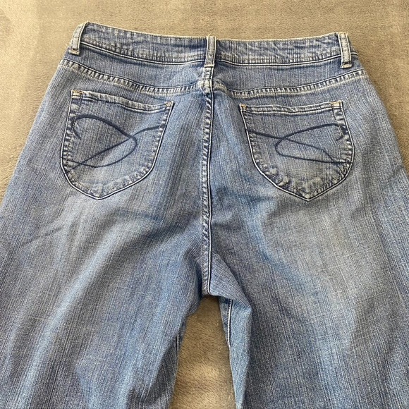 Chicos Platinum Marquis Jean Womens Size 2 Short Straight Leg Denim Blue Pants - Picture 7 of 16